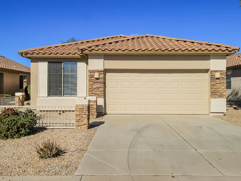 20934 E Sonoqui Dr — Photo 1