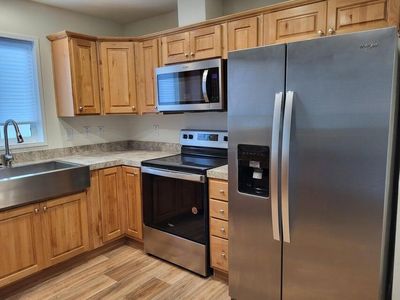 240 Jasmine Dr, Grants Pass, OR, 97526