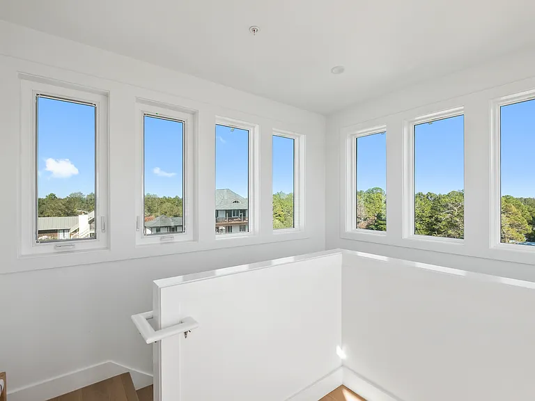 204 Sandstone St — Photo 18