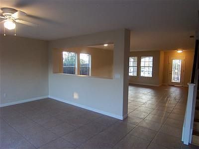 4th image of 516 Peregrine Dr