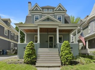 28 Meredith St, West Roxbury, MA 02132