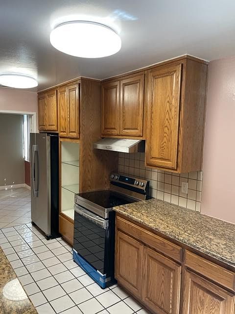 1st image of 5301 Balboa Blvd Unit D3