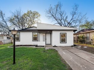 1557 Hamsted St, Fort Worth, TX 76115