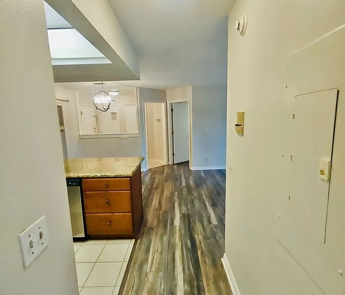 2314 S Clewis Ct #301 — Photo 26