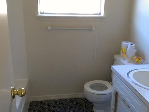 Main bathroom