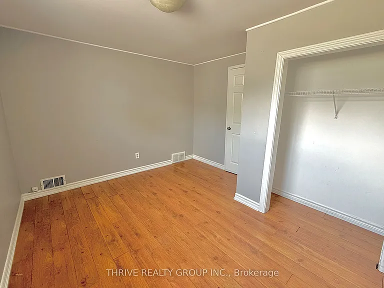 727 Millbank Dr #LOWER — Photo 12