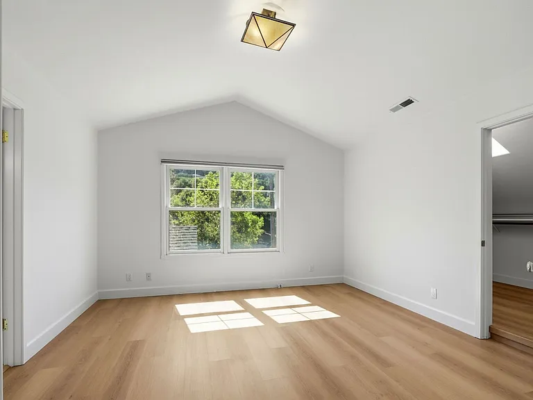16073 Shannon Rd — Photo 18