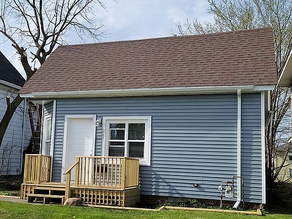 2nd image of 223 W Ewing Ave