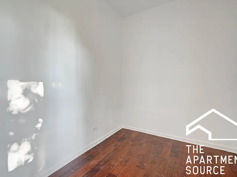 2732 W Chicago Ave #3R — Photo 9