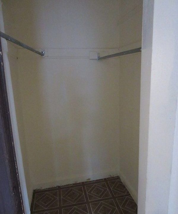 2nd image of 87 Ellwood St APT 1