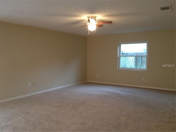 4th image of 1062 Manchester Cir