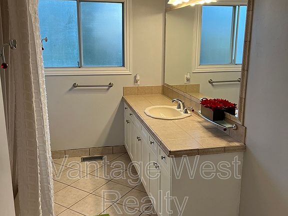5th image of 1778 Smithson Dr