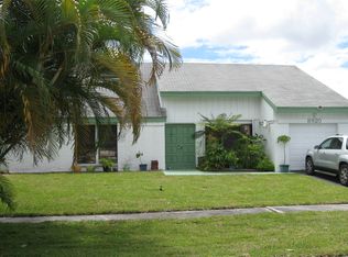 8920 Azalea Cir, Miramar, FL 33025