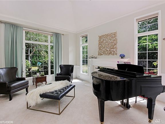 4th image of 20711 NE 92nd Pl