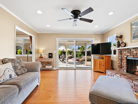 4th image of 6431 El Paseo Dr