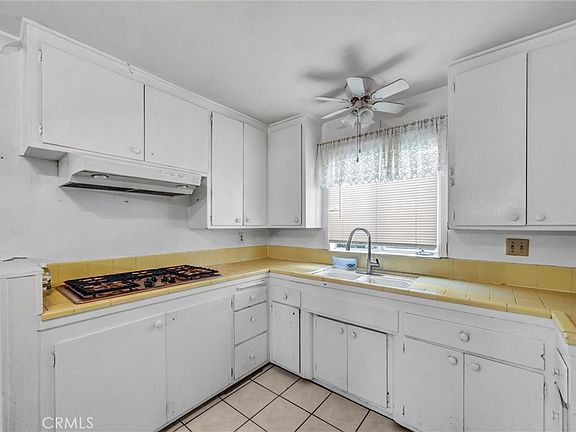 2nd image of 4409 Oakfield Ave