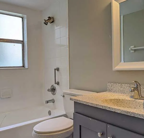 11705 North Dr #B — Photo 9