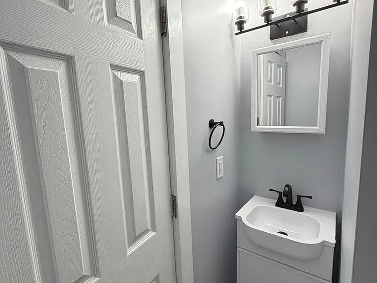 40 Walnut — Photo 11