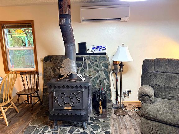 5th image of 874 Brown Deer Rd