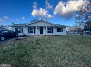 319 Williamsburg Rd, Sterling, VA 20164