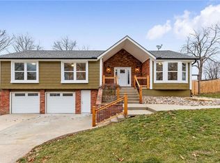 1912 NE 79th Ter, Gladstone, MO 64118