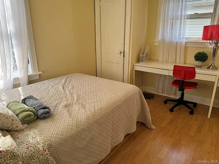 26 Parkside Dr — Photo 20