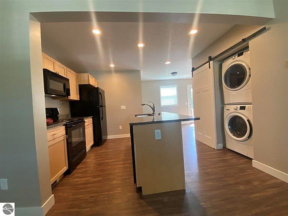 4th image of 4068 Haverhill Ct