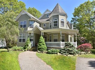 183 Middle Island Rd, Medford, NY 11763