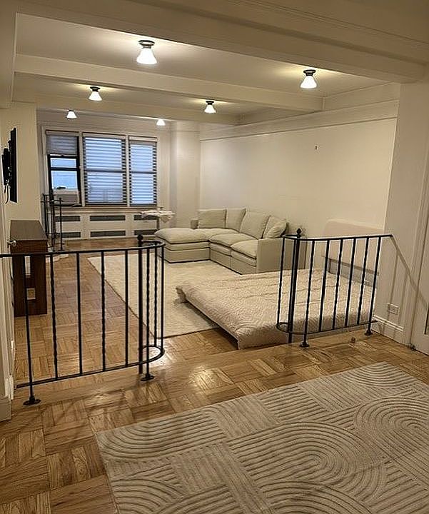1st image of 123 E 37th St #1A