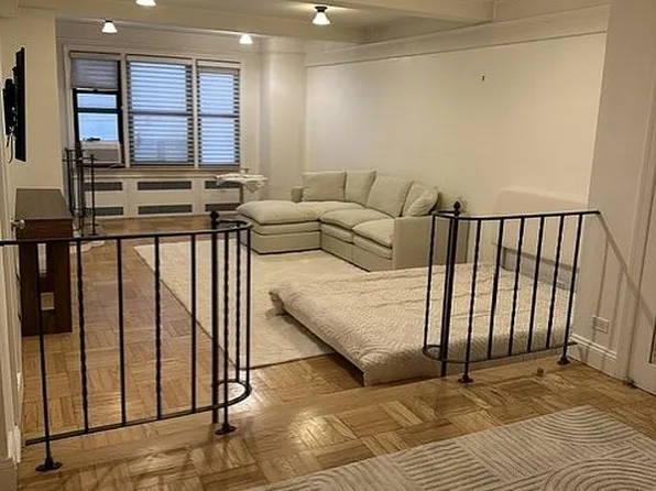 123 E 37th St #1A, New York, NY 10016