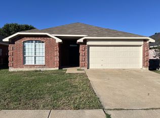311 Dakota Dr, Arlington, TX 76002