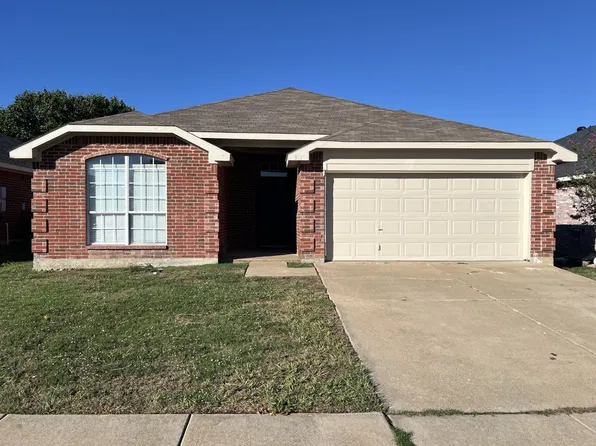 311 Dakota Dr, Arlington, TX 76002