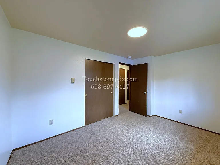 1106 Jefferson St — Photo 13