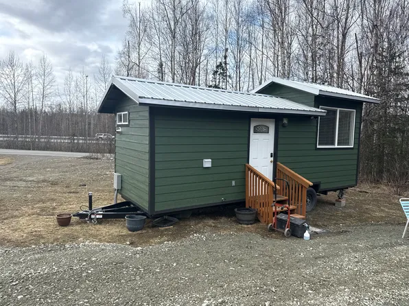 21837 Settlers Dr, Chugiak, AK 99567