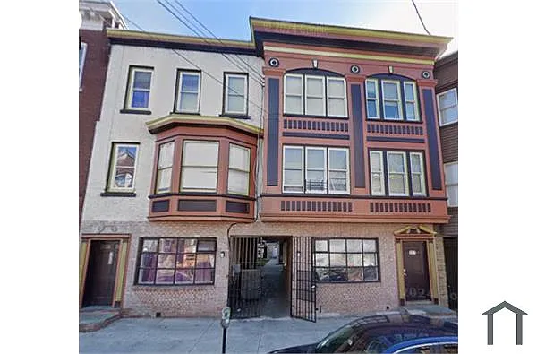 Building Photo - 207 N 8th St #C4