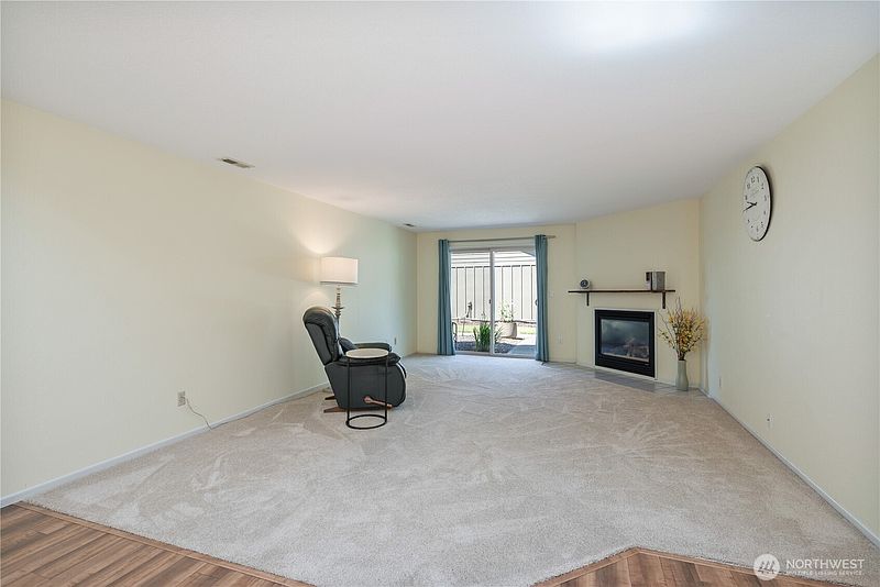5th image of 575 Peardale Lane #11