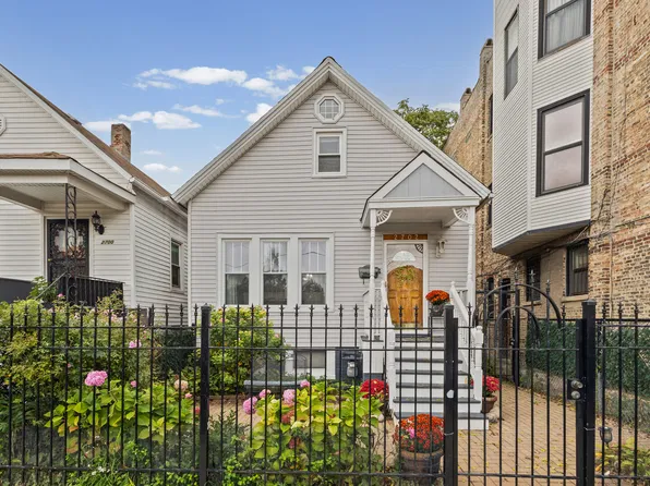 2702 N California Ave, Chicago, IL 60647