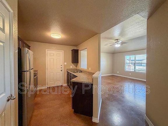 3rd image of 1576 Vani Ct
