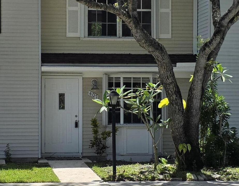 1st image of 407 Georgian Park Dr