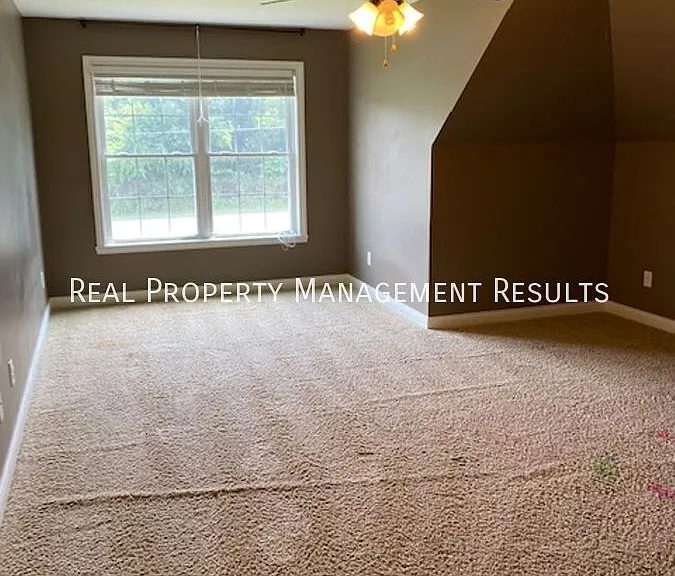 9399 Millicent Ct — Photo 24