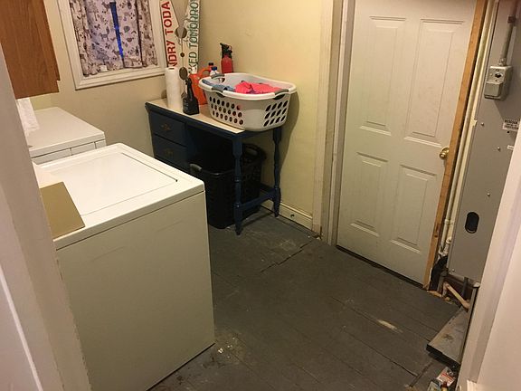 4th image of 424 Frederick St