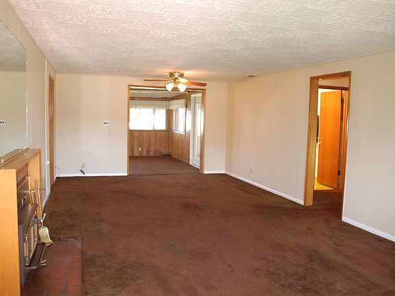 5th image of 5705 Layton Dr