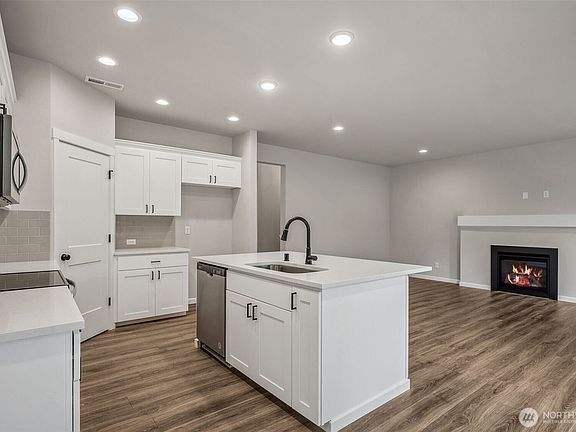 3rd image of 12054 126th Avenue Ct E #10