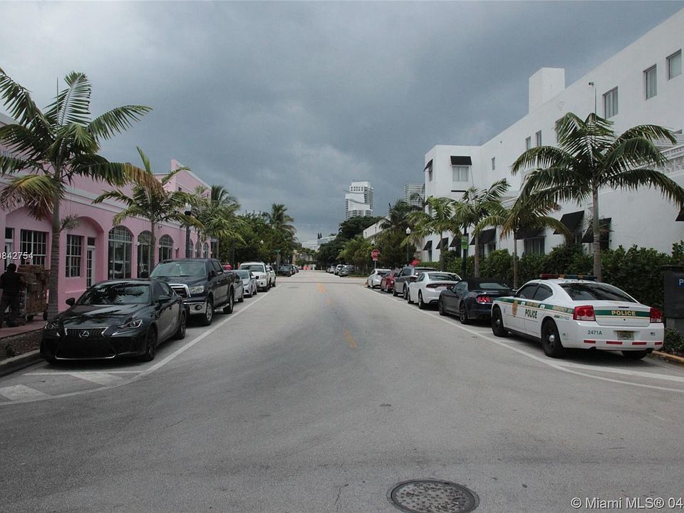 1st image of 158 Ocean Dr APT 407