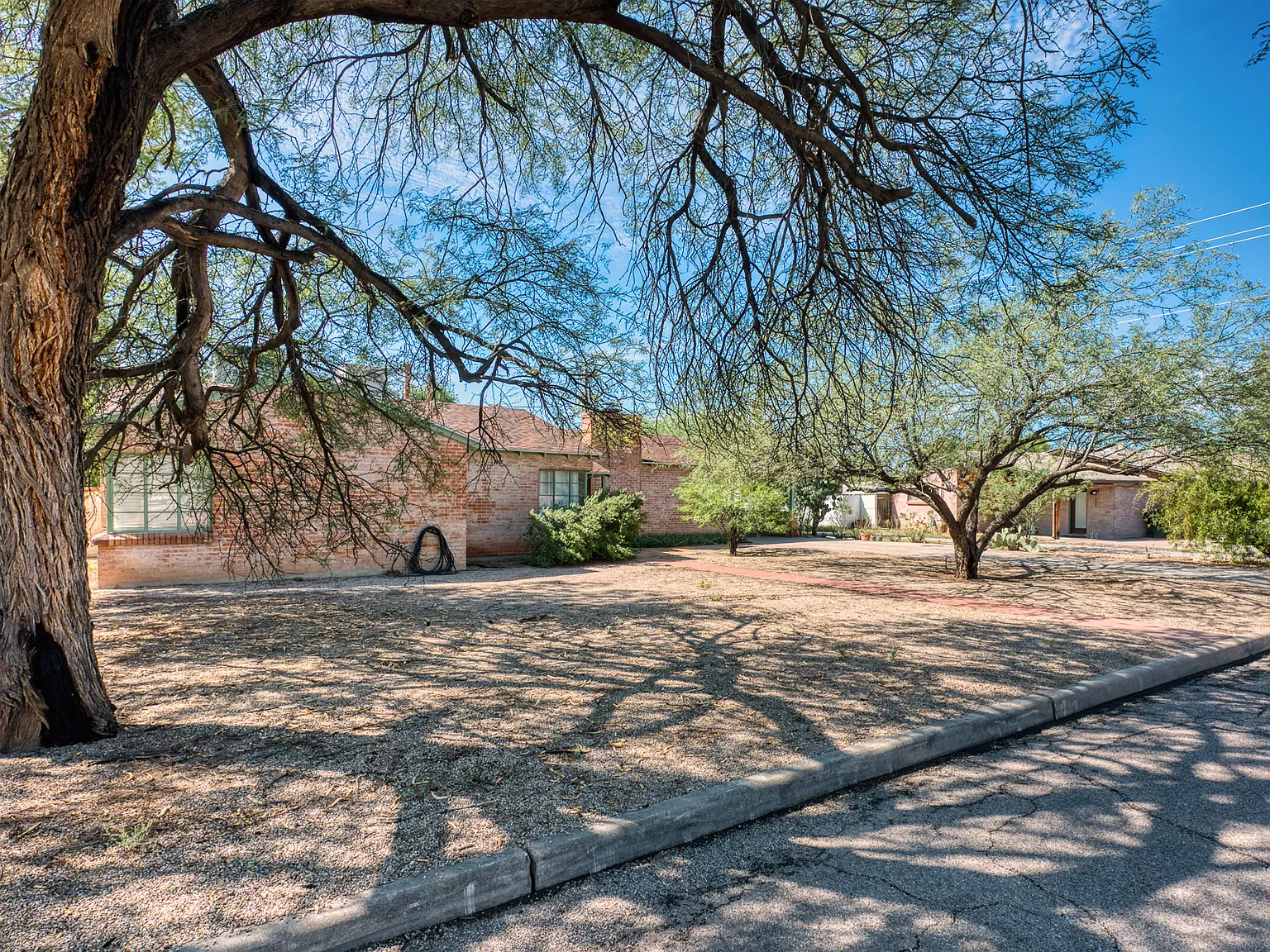 3 bed, 1541 sqft, $2,400 — Photo 3