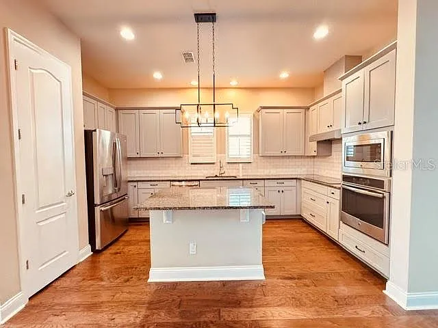 7761 Laureate Blvd — Photo 3