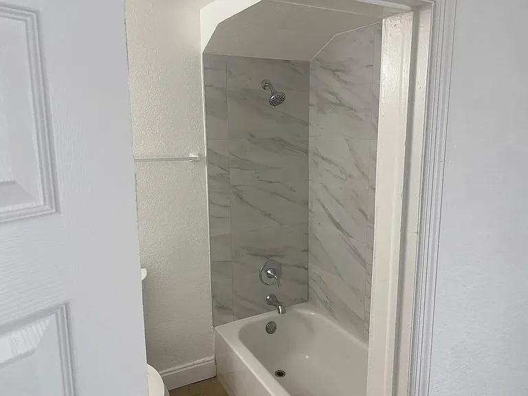 1513 E Lake Ave — Photo 18