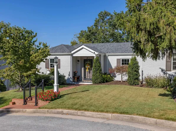 705 Oak Ave, Waynesboro, VA 22980