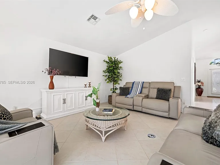 21489 Sheridan Run — Photo 14