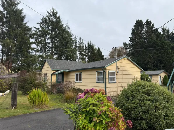 3204 281st St #8, Ocean Park, WA 98640